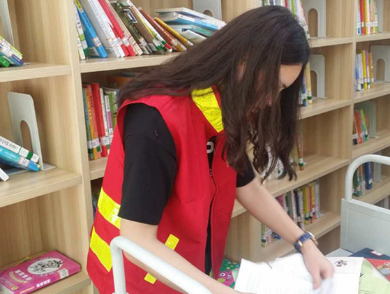 状元街道城市书屋党员先锋行 红色教育普惠群