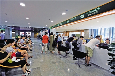 温州市民中心试运行首日"初体验":办事群众直呼服务"多快好省"