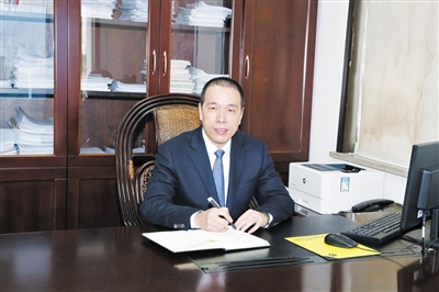 新闻网 新闻中心 街道联播 瑶溪 -> 正文   瑶溪街道党工委书记邵建寨