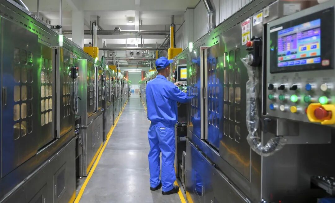 ��ѩ������У������죡